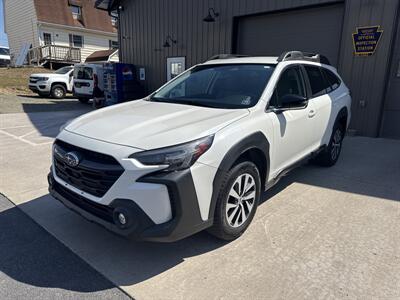2023 Subaru Outback Premium  AWD - Photo 12 - Hesston, PA 16647