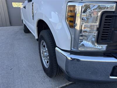 2019 Ford F-250 XL 2X4 - Photo 11 - Hesston, PA 16647