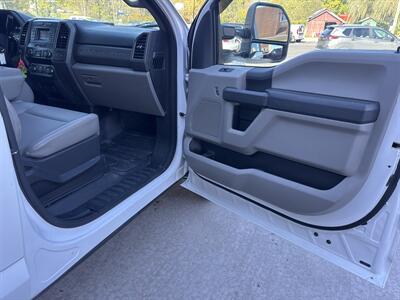 2019 Ford F-250 XL 2X4 - Photo 34 - Hesston, PA 16647