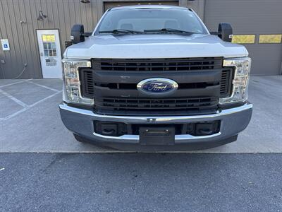 2019 Ford F-250 XL 2X4 - Photo 9 - Hesston, PA 16647