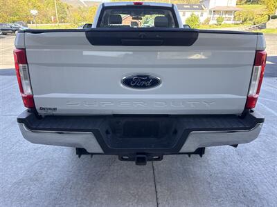 2019 Ford F-250 XL 2X4 - Photo 5 - Hesston, PA 16647