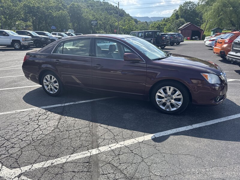 2008 Toyota Avalon XLS  