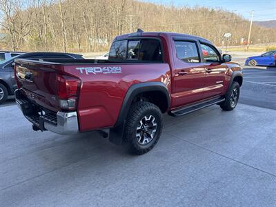 2016 Toyota Tacoma TRD Off-Road  Double Cab 4x4 - Photo 4 - Hesston, PA 16647