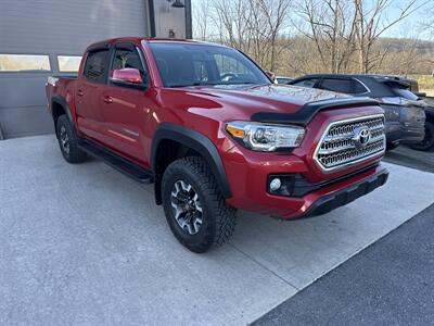 2016 Toyota Tacoma TRD Off-Road  Double Cab 4x4 - Photo 10 - Hesston, PA 16647