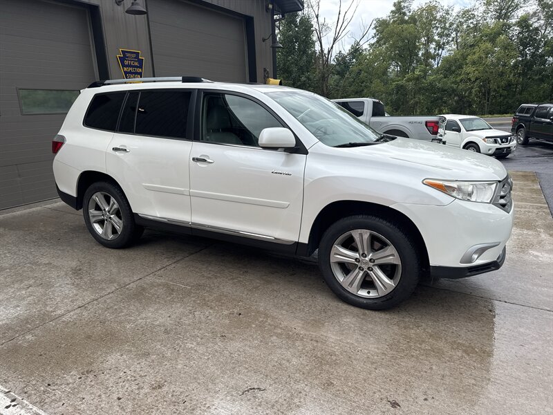 2013 Toyota Highlander Limited  AWD