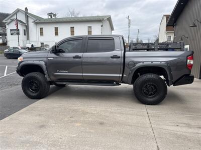 2016 Toyota Tundra TRD Pro  CrewMax 4x4 - Photo 8 - Hesston, PA 16647