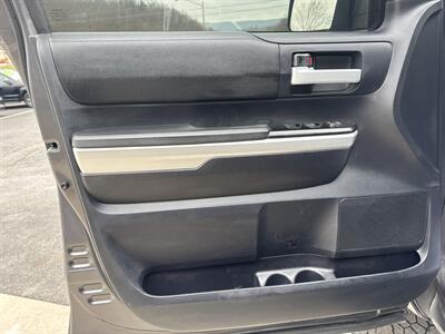 2016 Toyota Tundra TRD Pro  CrewMax 4x4 - Photo 27 - Hesston, PA 16647