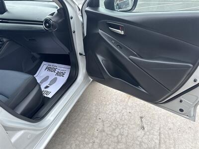 2019 Toyota Yaris LE   - Photo 38 - Hesston, PA 16647