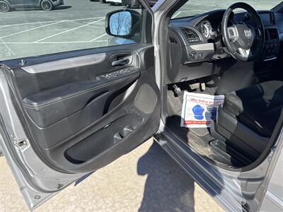 2015 Dodge Grand Caravan SE - Photo 15 - Hesston, PA 16647