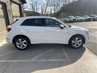 2021 Audi Q3 quattro Premium 40 TFSI AWD - Photo 3 - Hesston, PA 16647