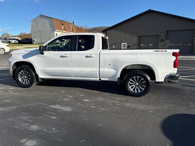 2021 Chevrolet Silverado 1500 W/T  DoubleCab 4x4 - Photo 10 - Hesston, PA 16647