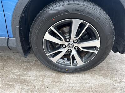 2018 Toyota RAV4 XLE AWD - Photo 42 - Hesston, PA 16647