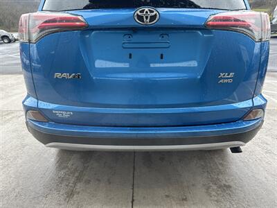 2018 Toyota RAV4 XLE AWD - Photo 18 - Hesston, PA 16647