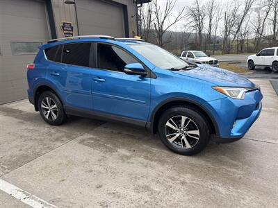2018 Toyota RAV4 XLE AWD - Photo 2 - Hesston, PA 16647