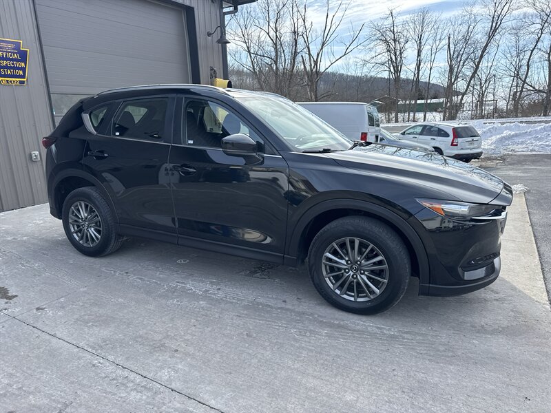 2018 Mazda CX-5 Sport  