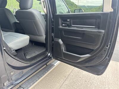 2018 RAM 2500 Tradesman  Crew Cab 4x4 - Photo 39 - Hesston, PA 16647