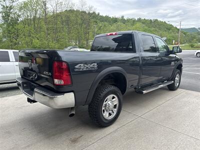 2018 RAM 2500 Tradesman  Crew Cab 4x4 - Photo 4 - Hesston, PA 16647