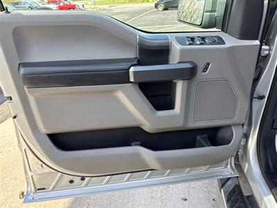 2017 Ford F-150 XLT SuperCrew 4x4 - Photo 25 - Hesston, PA 16647