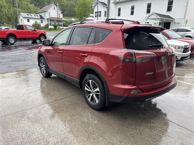 2017 Toyota RAV4 XLE  AWD - Photo 6 - Hesston, PA 16647