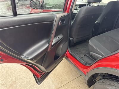 2017 Toyota RAV4 XLE  AWD - Photo 34 - Hesston, PA 16647
