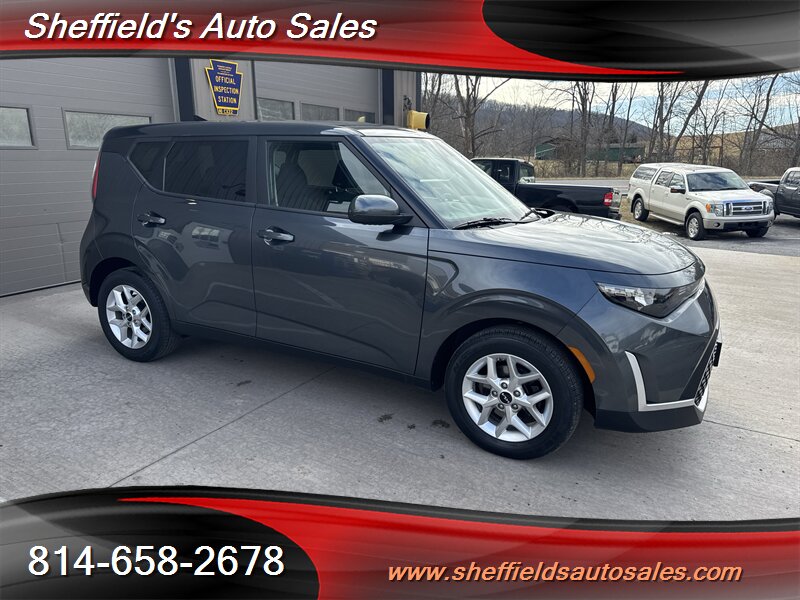 2024 Kia Soul LX  