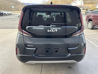 2024 Kia Soul LX   - Photo 5 - Hesston, PA 16647