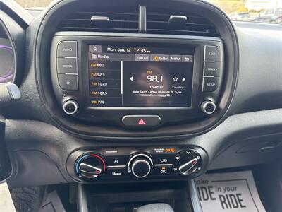 2024 Kia Soul LX   - Photo 29 - Hesston, PA 16647