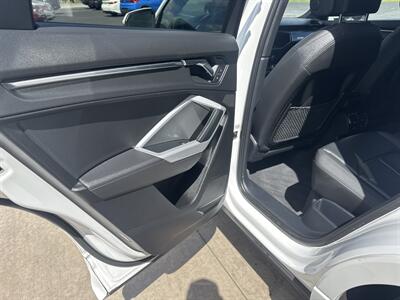 2023 Audi Q3 quattro S line Premi  AWD - Photo 35 - Hesston, PA 16647