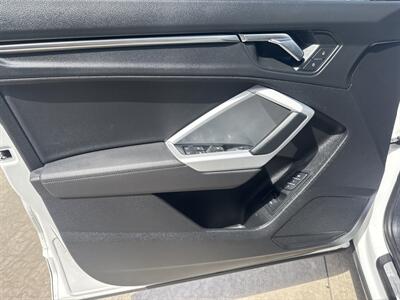 2023 Audi Q3 quattro S line Premi  AWD - Photo 23 - Hesston, PA 16647