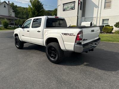 2015 Toyota Tacoma TRD Pro  DoubleCab 4x4 - Photo 9 - Hesston, PA 16647