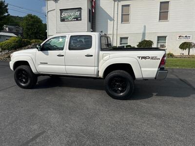 2015 Toyota Tacoma TRD Pro  DoubleCab 4x4 - Photo 10 - Hesston, PA 16647