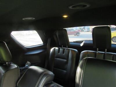 2017 Ford Explorer Limited   - Photo 19 - Downey, CA 90241