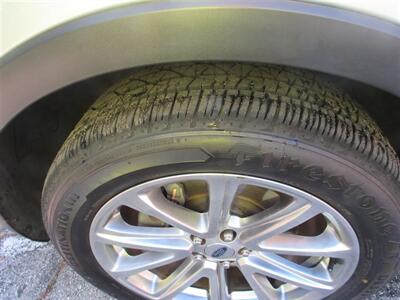 2017 Ford Explorer Limited   - Photo 6 - Downey, CA 90241