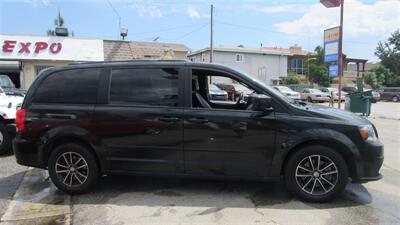 2017 Dodge Grand Caravan GT - Photo 24 - Downey, CA 90241