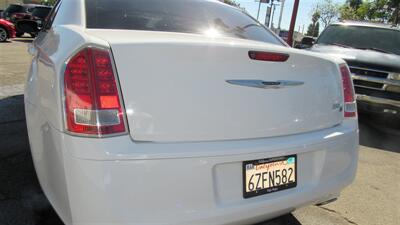 2013 Chrysler 300 Series S - Photo 7 - Downey, CA 90241