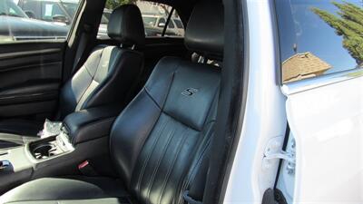 2013 Chrysler 300 Series S - Photo 26 - Downey, CA 90241