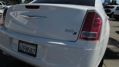 2013 Chrysler 300 Series S - Photo 5 - Downey, CA 90241