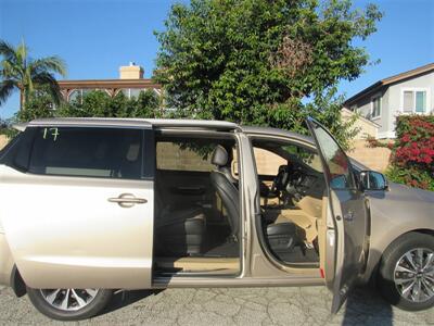 2015 Kia Sedona SX Plus   - Photo 20 - Downey, CA 90241