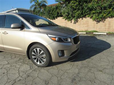 2015 Kia Sedona SX Plus   - Photo 2 - Downey, CA 90241