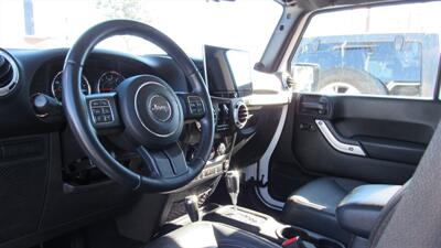 2014 Jeep Wrangler Rubicon   - Photo 6 - Downey, CA 90241