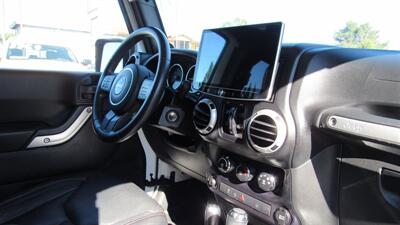 2014 Jeep Wrangler Rubicon   - Photo 17 - Downey, CA 90241
