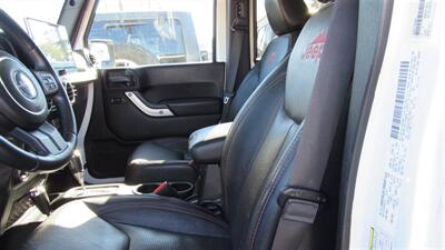 2014 Jeep Wrangler Rubicon   - Photo 9 - Downey, CA 90241