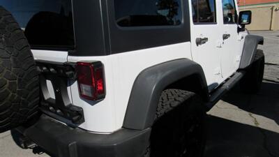 2014 Jeep Wrangler Rubicon   - Photo 15 - Downey, CA 90241