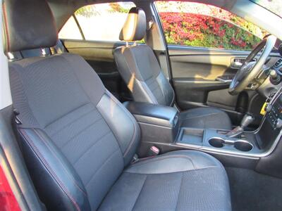 2016 Toyota Camry SE   - Photo 14 - Downey, CA 90241