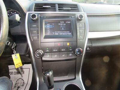 2016 Toyota Camry SE   - Photo 6 - Downey, CA 90241