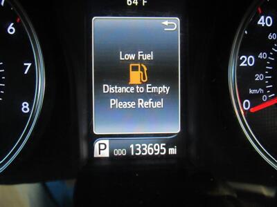 2016 Toyota Camry SE   - Photo 5 - Downey, CA 90241