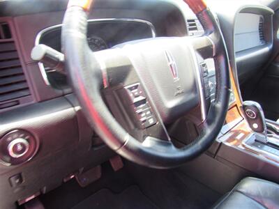 2015 Lincoln Navigator L   - Photo 8 - Downey, CA 90241