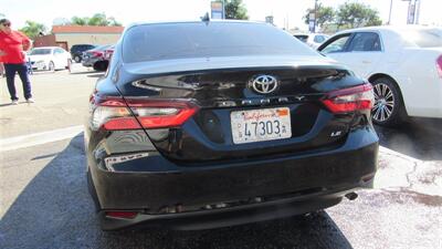 2022 Toyota Camry LE   - Photo 6 - Downey, CA 90241