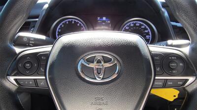 2022 Toyota Camry LE   - Photo 22 - Downey, CA 90241