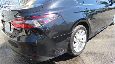2022 Toyota Camry LE   - Photo 8 - Downey, CA 90241